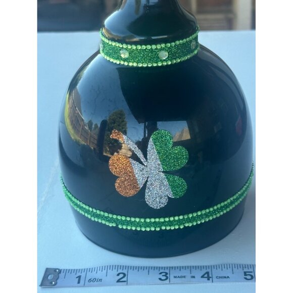 Kiss Me I'm Irish Glittery Large Stemmed Drinking Cup w/Shamrock 40 oz. 9" Tall - Picture 10 of 12